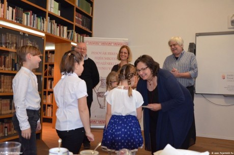 Éneklő advent a Kárpát-medencei néphagyományban